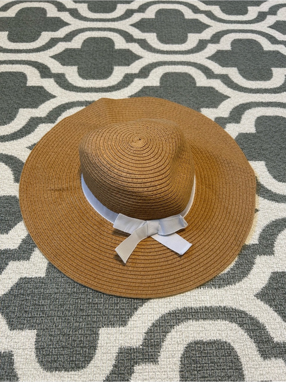 Old Navy Brown Straw Sun Hat with White Ribbon